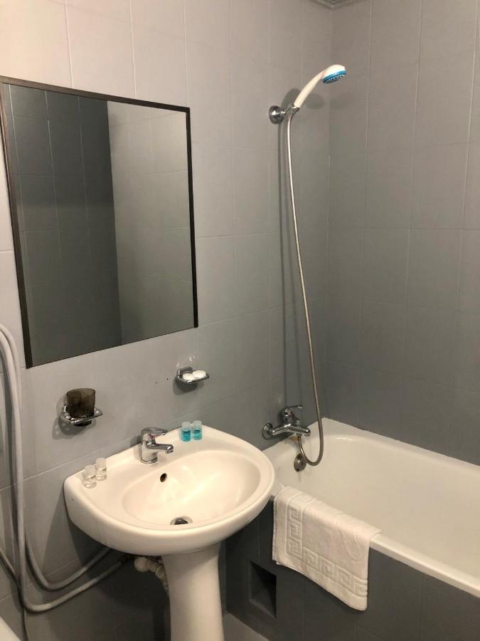 Mini Hotel Vesna Днепър Екстериор снимка