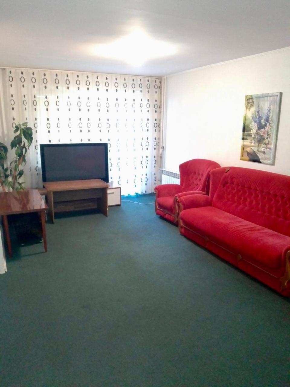 Mini Hotel Vesna Днепър Екстериор снимка