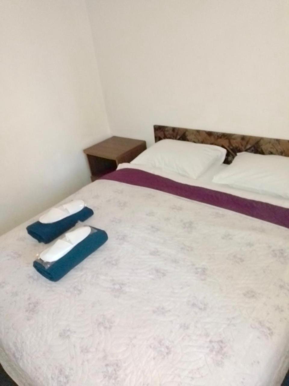 Mini Hotel Vesna Днепър Екстериор снимка