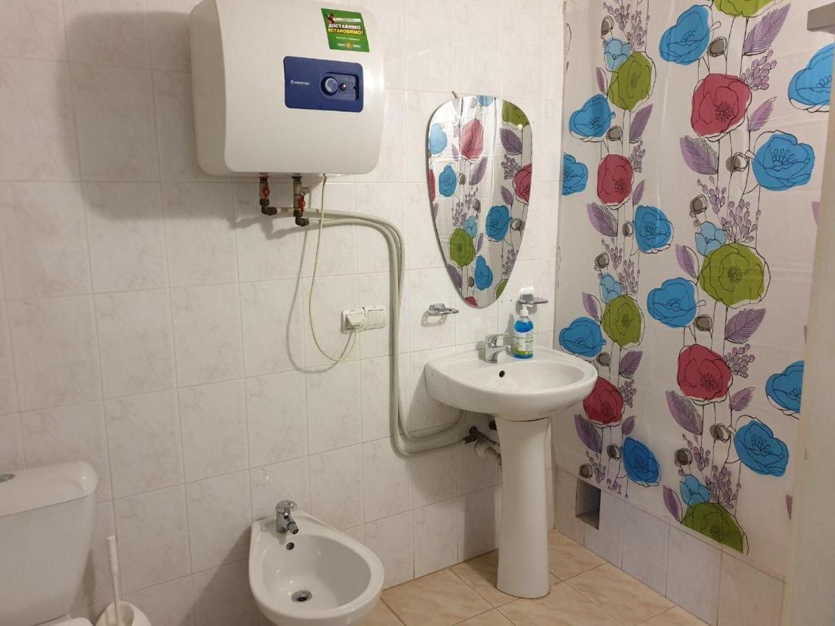 Mini Hotel Vesna Днепър Екстериор снимка